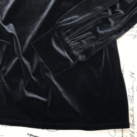 Halogen Blouson Sleeve Velour Top - Picture 4 of 5